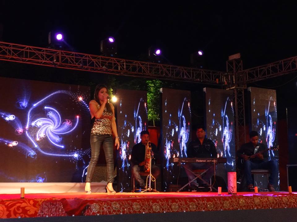 best live band with girl tyre sour lebanon