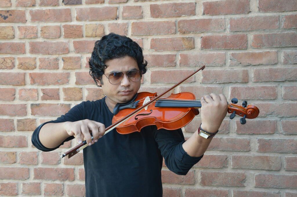 best violin players tyre sour lebanon